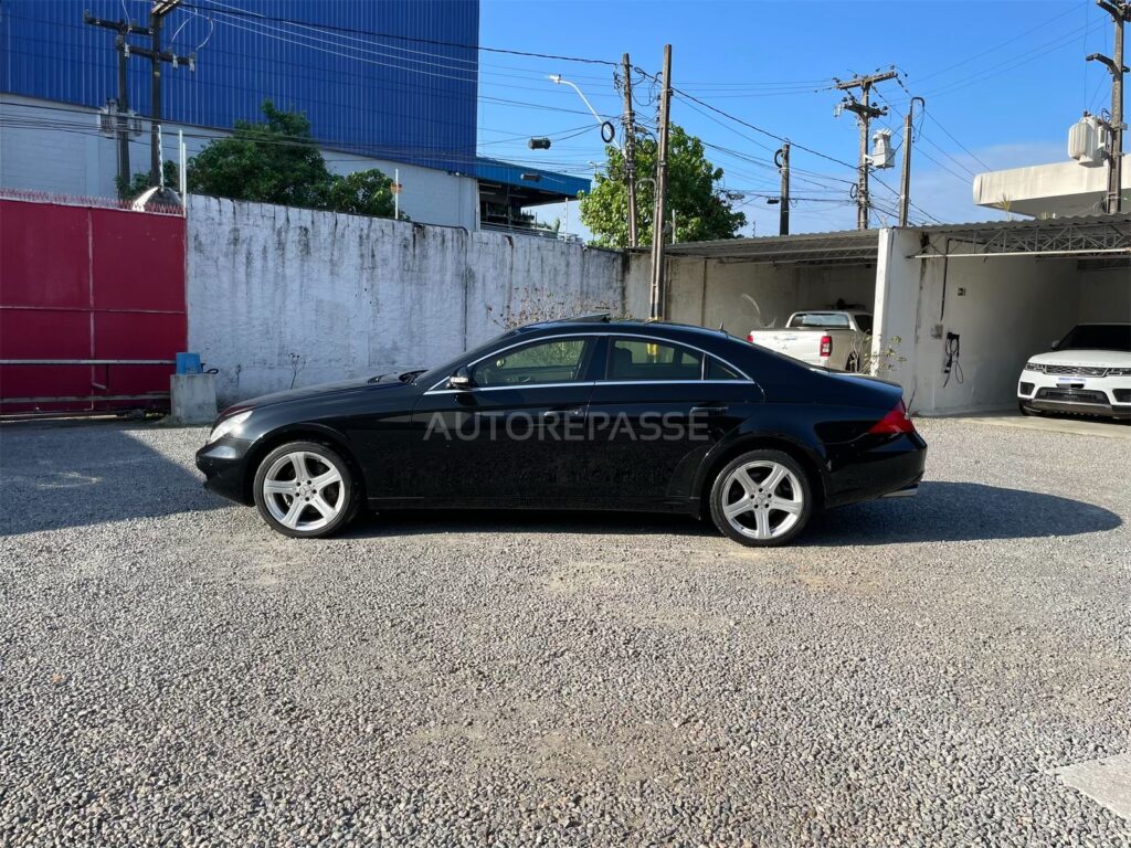 MERCEDES-BENZ CLS 500 5.0 V6 2005/2006 (BLINDADO)