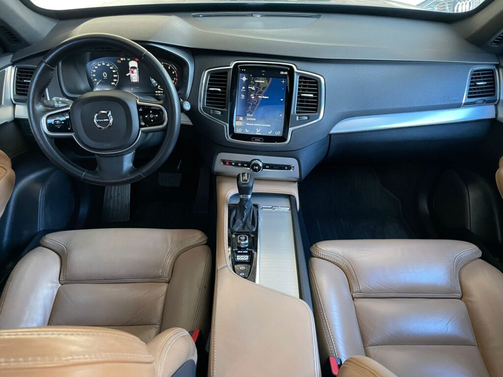 VOLVO XC90 T6 MOMENTUM 2.0 AWD 2018/2019 (BLINDADO)