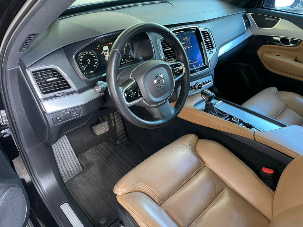 VOLVO XC90 T6 MOMENTUM 2.0 AWD 2018/2019 (BLINDADO)