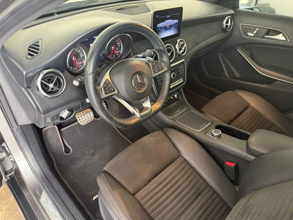 MERCEDES-BENZ GLA 250 SPORT 2.0 2018/2019