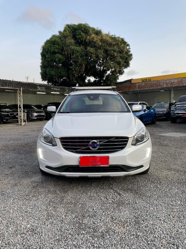 VOLVO XC60 T5 MOMENTUM 2.0 2016/2016 (BLINDADO)