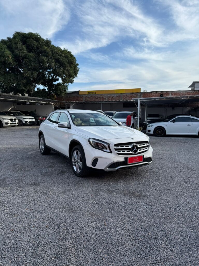 MERCEDES-BENZ GLA 200 STYLE 1.6 2019/2020